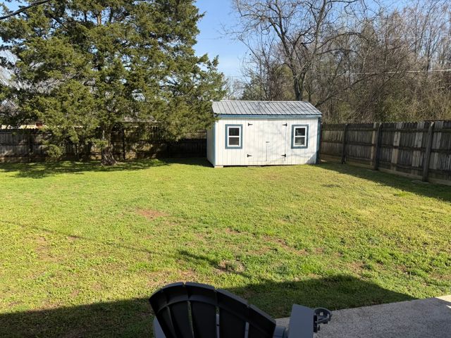 233 Hopkins Ave, Lewisburg, TN 37091