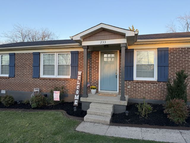 233 Hopkins Ave, Lewisburg, TN 37091