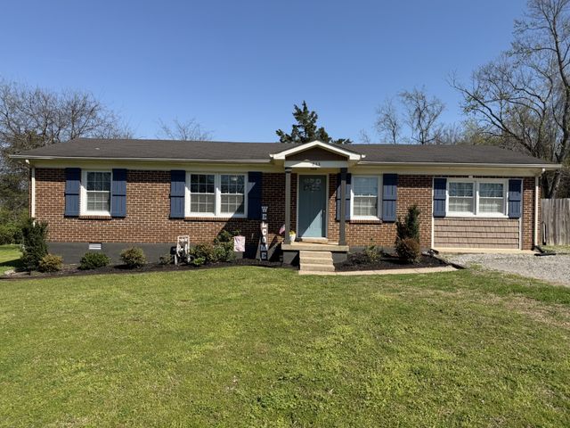 233 Hopkins Ave, Lewisburg, TN 37091