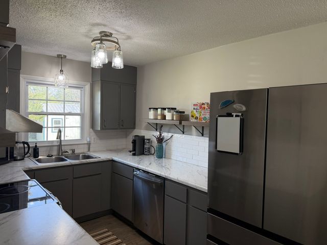 233 Hopkins Ave, Lewisburg, TN 37091