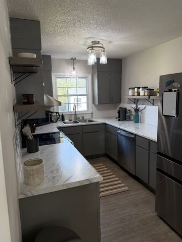 233 Hopkins Ave, Lewisburg, TN 37091