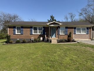 233 Hopkins Ave, Lewisburg, TN 37091