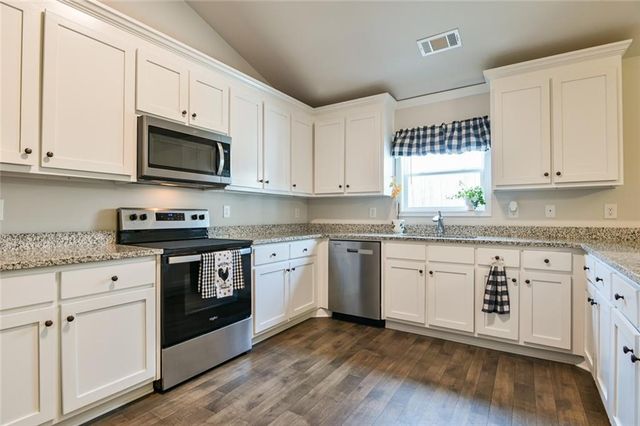 85 Westwood Street, Danielsville, GA 30633