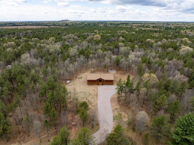 N11225 17th Avenue, Necedah, WI 54646