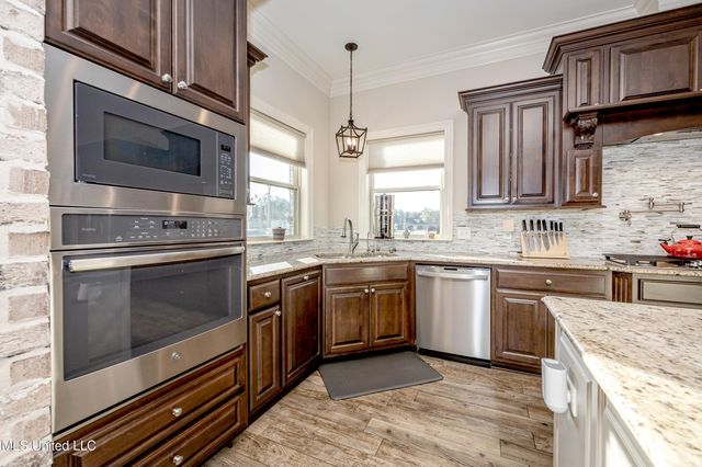 3509 Oakleigh Circle, Ocean Springs, MS 39564