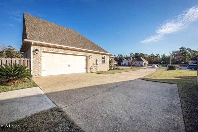 3509 Oakleigh Circle, Ocean Springs, MS 39564