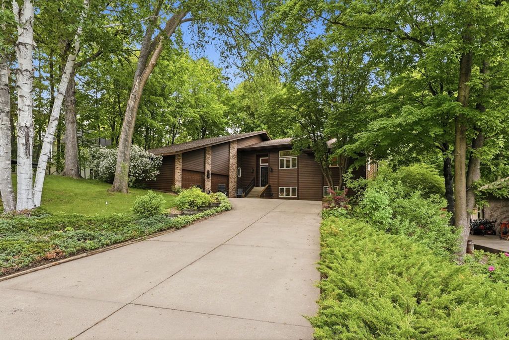 709 Northwood Drive photo 2