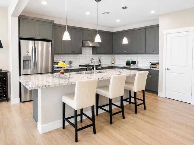 2051 Brahms Ct, Lathrop, CA 95330