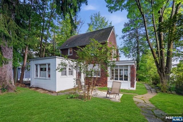 749 Kinderkamack Road, River Edge, NJ 07661