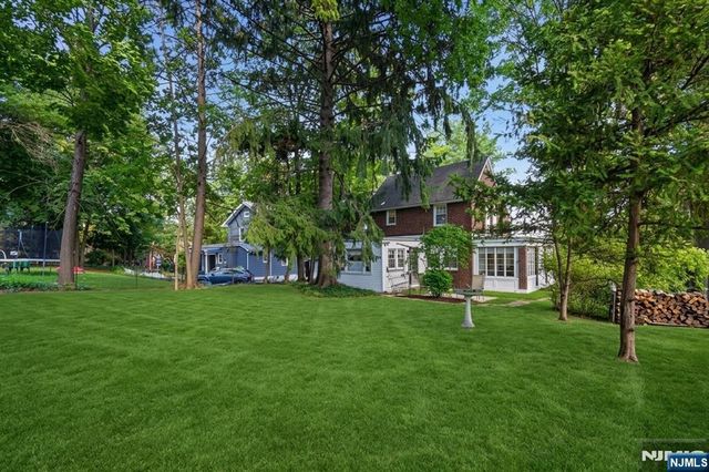 749 Kinderkamack Road, River Edge, NJ 07661