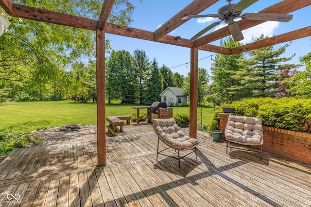 1603 S Jeanne Court, New Palestine, IN 46163