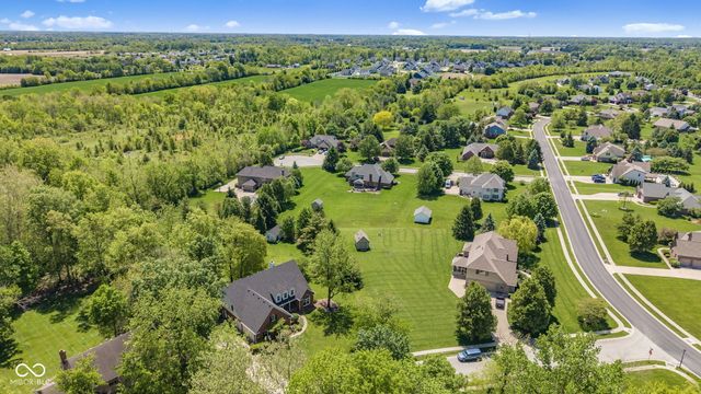 1603 S Jeanne Court, New Palestine, IN 46163