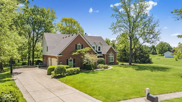1603 S Jeanne Court, New Palestine, IN 46163