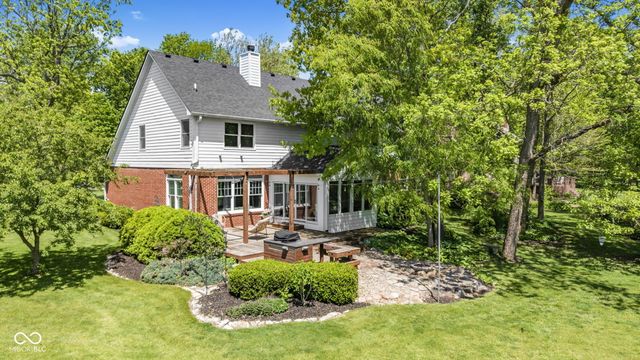 1603 S Jeanne Court, New Palestine, IN 46163