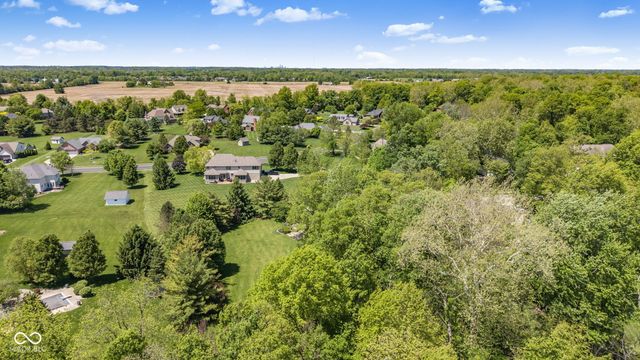 1603 S Jeanne Court, New Palestine, IN 46163