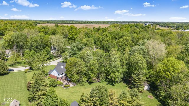 1603 S Jeanne Court, New Palestine, IN 46163