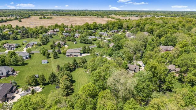 1603 S Jeanne Court, New Palestine, IN 46163
