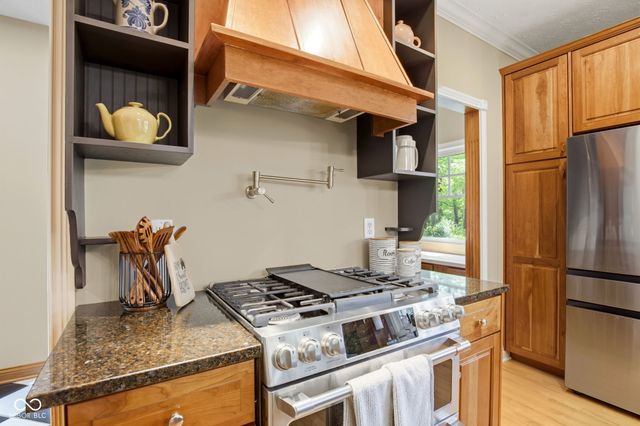 1603 S Jeanne Court, New Palestine, IN 46163