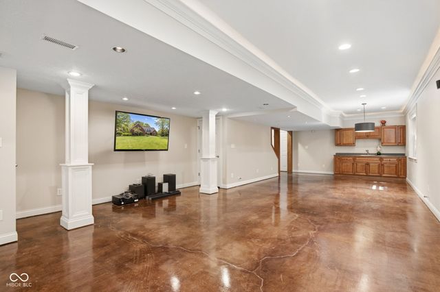 1603 S Jeanne Court, New Palestine, IN 46163