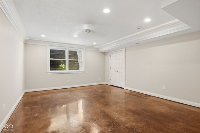 1603 S Jeanne Court, New Palestine, IN 46163