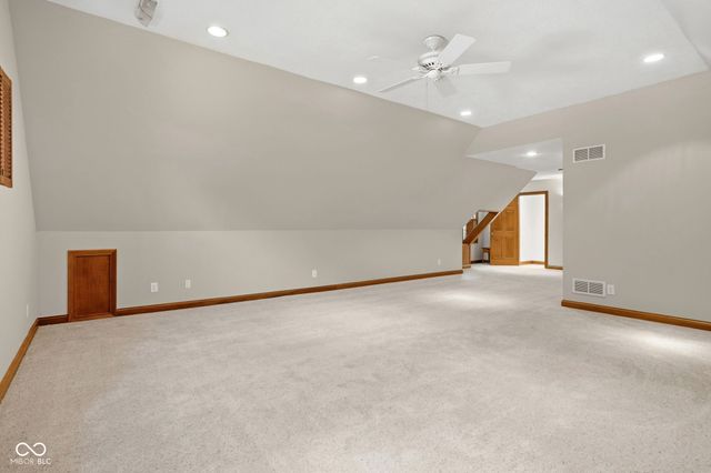 1603 S Jeanne Court, New Palestine, IN 46163