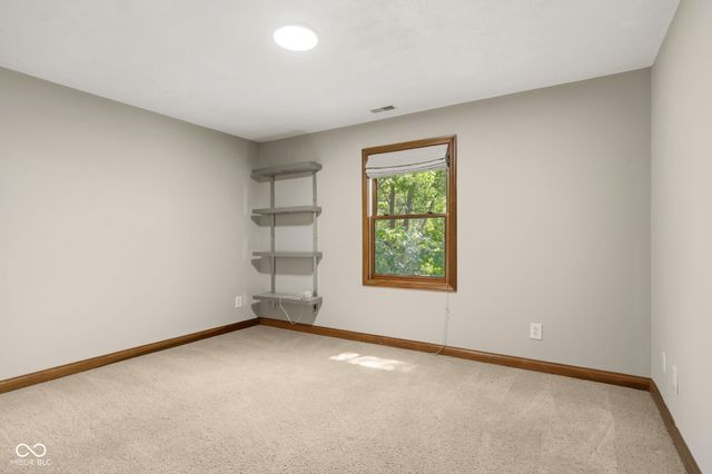 1603 S Jeanne Court, New Palestine, IN 46163
