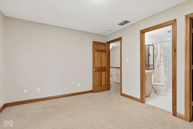 1603 S Jeanne Court, New Palestine, IN 46163