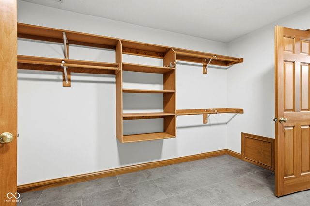 1603 S Jeanne Court, New Palestine, IN 46163