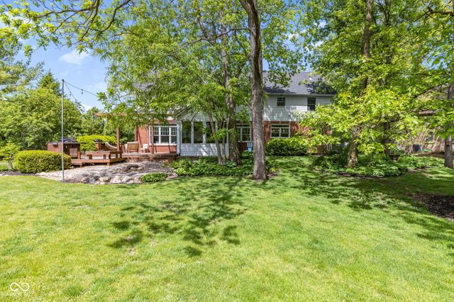 1603 S Jeanne Court, New Palestine, IN 46163