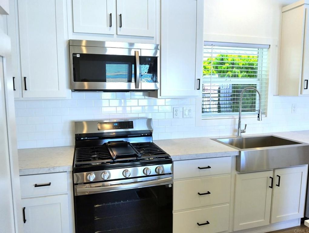 Image 3 of property listing at 718 Sycamore Avenue 170, Vista, CA 92081