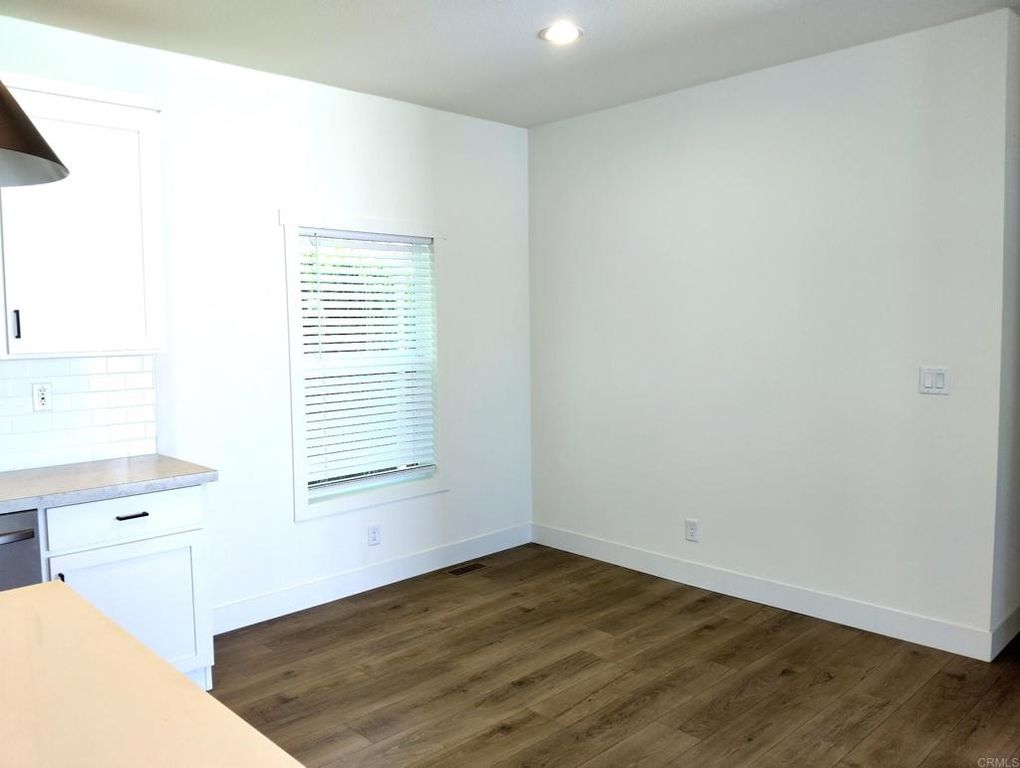 Image 7 of property listing at 718 Sycamore Avenue 170, Vista, CA 92081