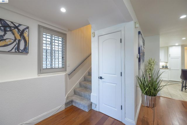 1234 Willow St, Oakland, CA 94607