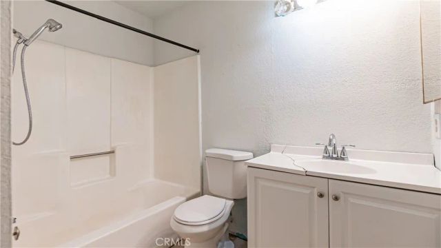 15970 Lindero Street, Victorville, CA 92395