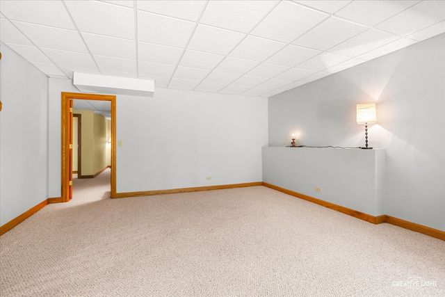 8N419 Sunny Hill Circle, Elgin, IL 60124