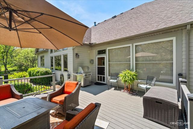 8N419 Sunny Hill Circle, Elgin, IL 60124