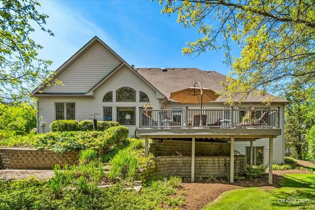 8N419 Sunny Hill Circle, Elgin, IL 60124