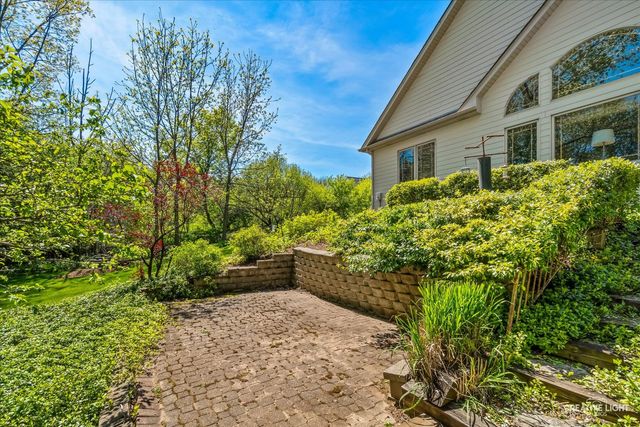 8N419 Sunny Hill Circle, Elgin, IL 60124