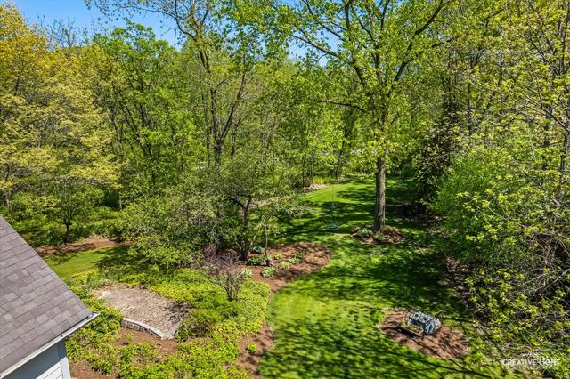 8N419 Sunny Hill Circle, Elgin, IL 60124