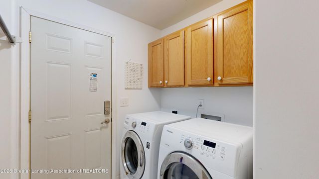 1418 Ivywood Drive, Okemos, MI 48864
