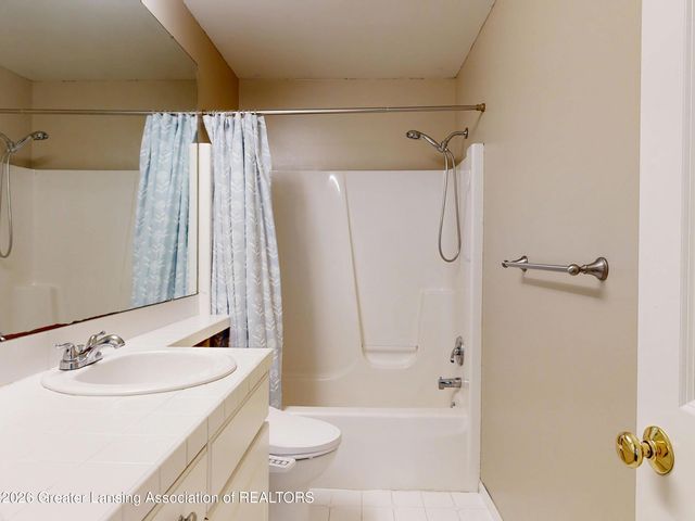 1418 Ivywood Drive, Okemos, MI 48864
