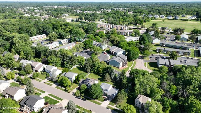 1418 Ivywood Drive, Okemos, MI 48864
