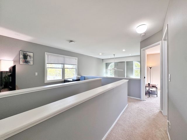 730 Hamilton Circle, Schaumburg, IL 60194