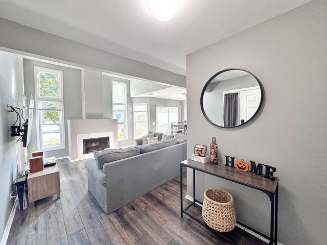 730 Hamilton Circle, Schaumburg, IL 60194