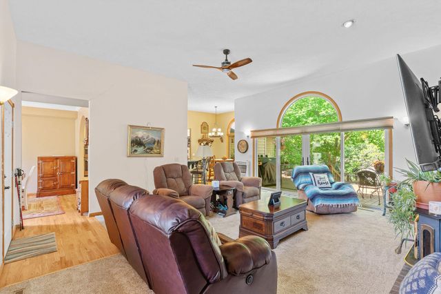 379 Turkey Tree Road, Galena, MO 65656