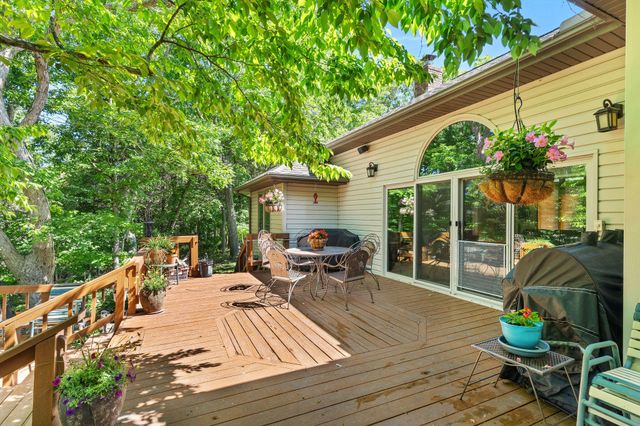 379 Turkey Tree Road, Galena, MO 65656
