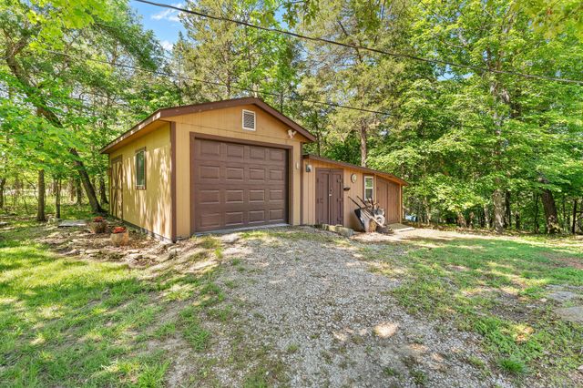 379 Turkey Tree Road, Galena, MO 65656