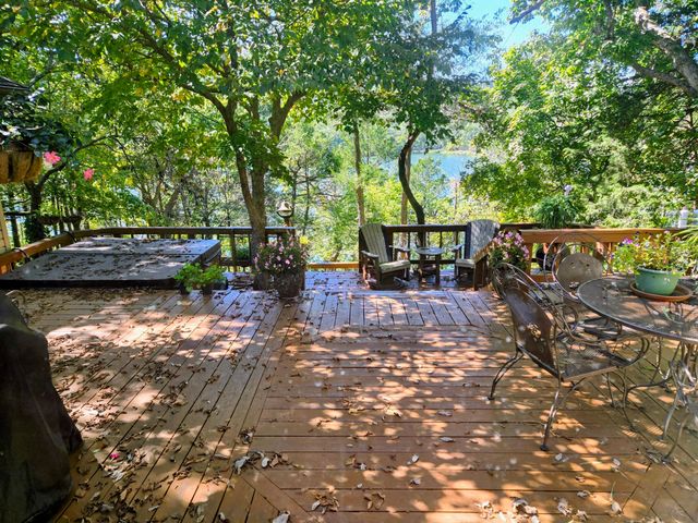 379 Turkey Tree Road, Galena, MO 65656