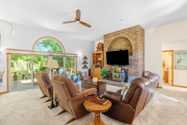 379 Turkey Tree Road, Galena, MO 65656