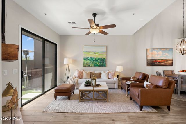 19550 N GRAYHAWK Drive 1086, Scottsdale, AZ 85255