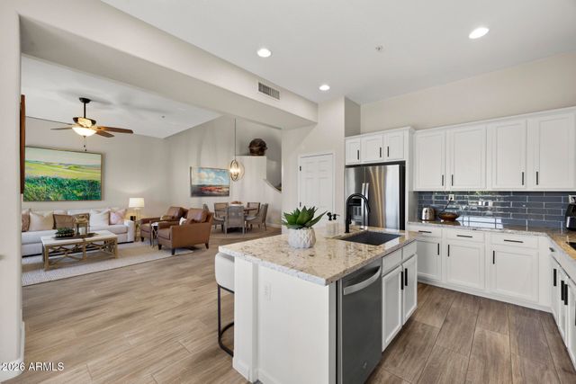 19550 N GRAYHAWK Drive 1086, Scottsdale, AZ 85255